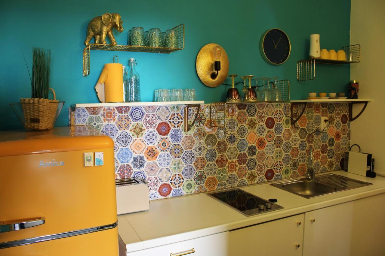 Oh La La Apartment Old Town Ровин Екстериор снимка