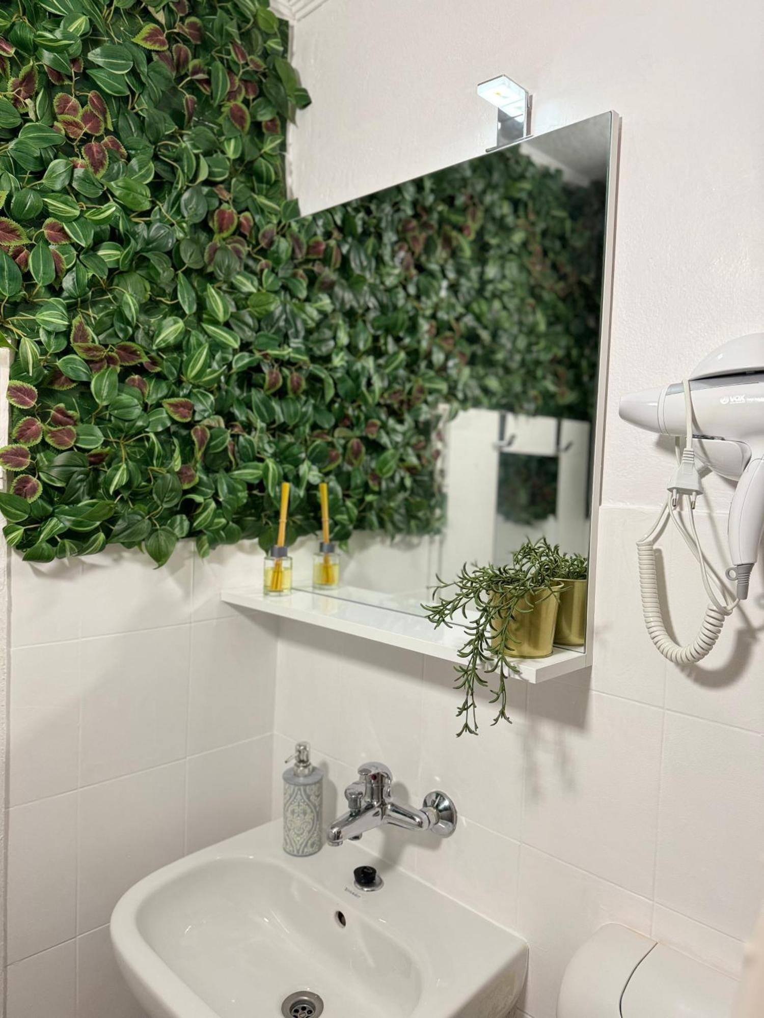 Oh La La Apartment Old Town Ровин Екстериор снимка